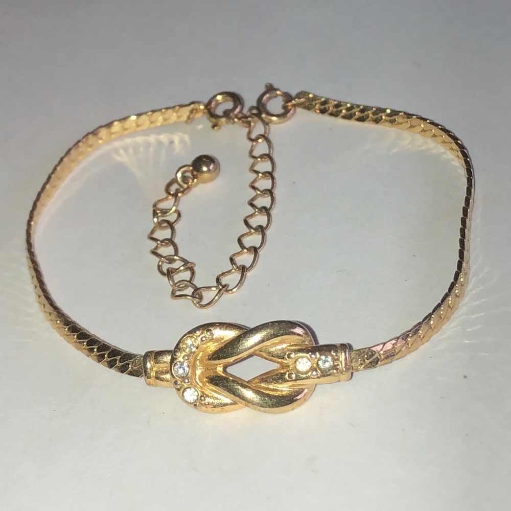 Gold Tone Vintage Knot Bracelet